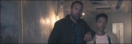 Luke (O-T Fagbenle) et Moira (Samira Wiley) dans l'épisode 4 de la saison 6 de The Handmaid's Tale