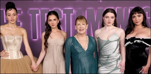 Chase Infiniti, Mattea Conforti, Ann Dowd, Lucy Halliday et Rowan Blanchard